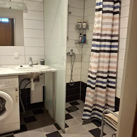 Arens Rent Kohtu 2a شقة كوريسارِ
